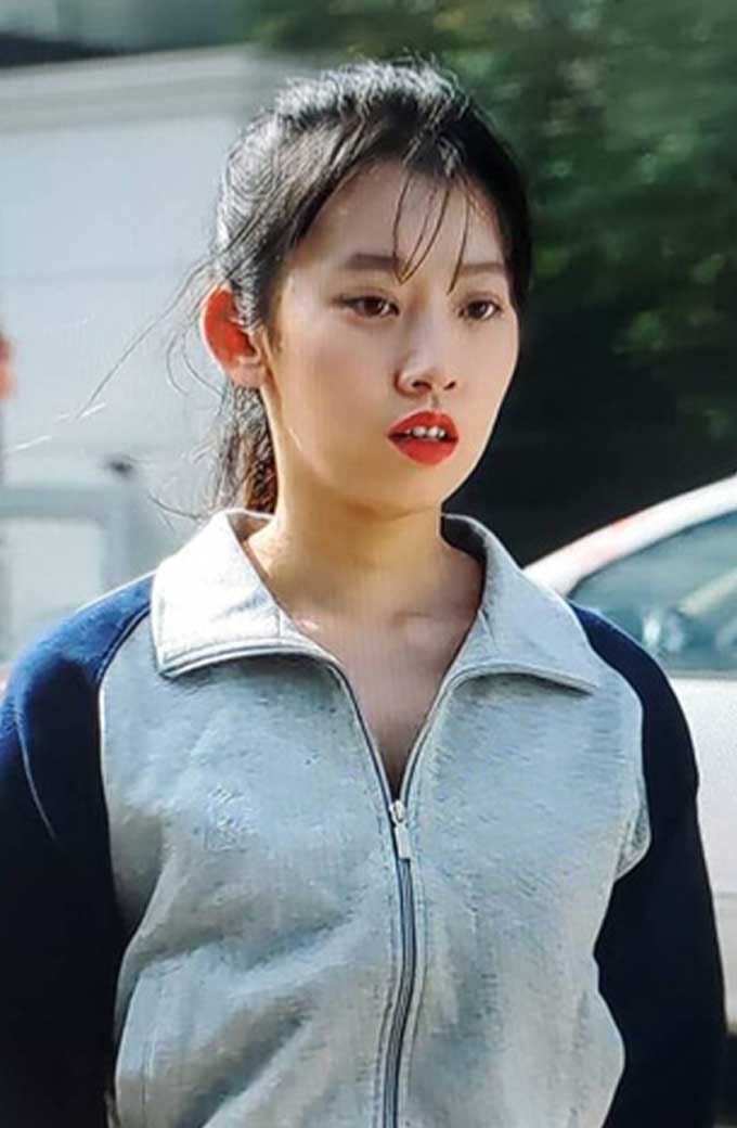Oh Hye Soo Min Eun Ji All Of Us Are Dead Grey Fleece Jacket
