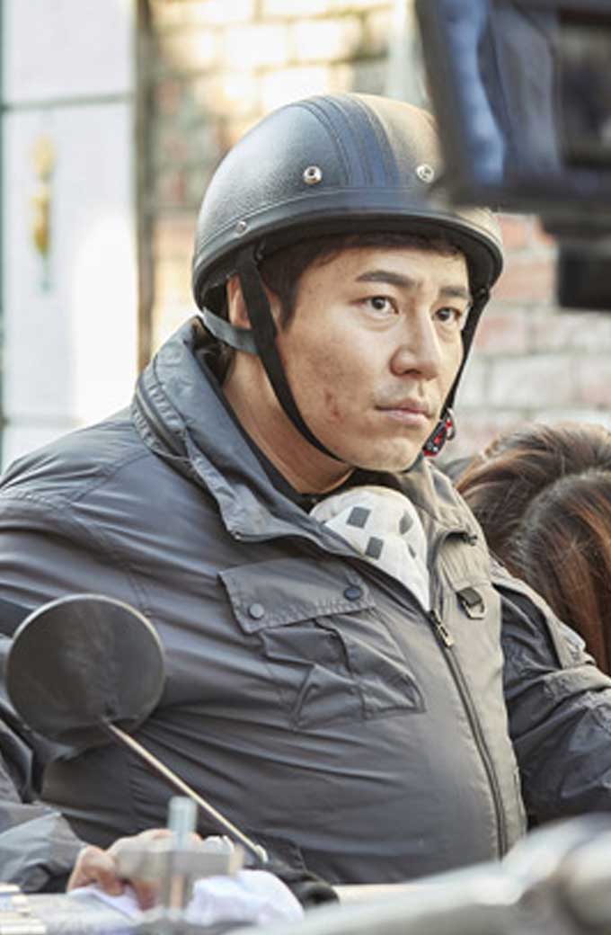 All Of Us Are Dead Song Jae Ik Lee Kyu Hyung Bomber Jacket lee-kyu-hyung-all-of-us-are-dead-jacket