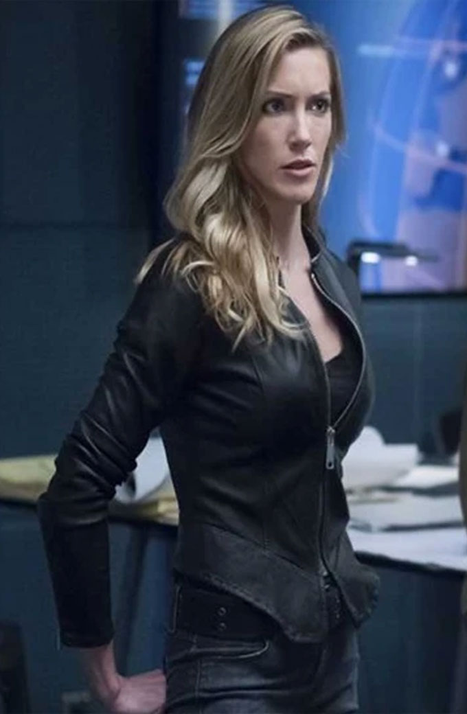 Arrow Katie Cassidy Laurel Lance Canary Black Leather Jacket