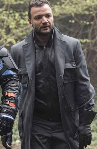 Digger Harkness Arrow Nick E Tarabay Captain Boomerang Coat