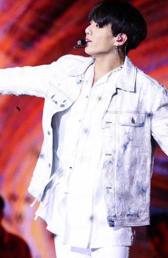 Jungkook BTS Euphoria Live Berlin Concert White Denim Jacket
