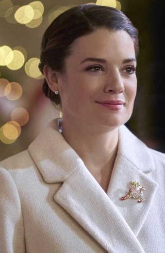 Kimberley Sustad Annie Park Christmas By Starlight Trench Coat