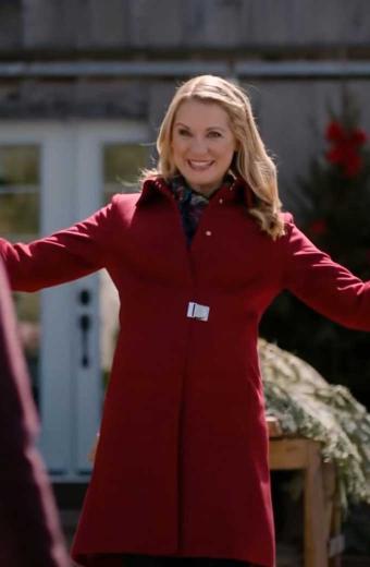Emily Barnes Natalie Lisinska Christmas in Washington Coat