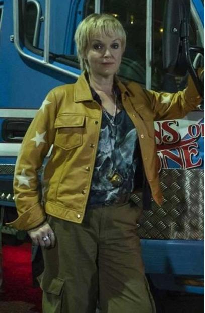 Miranda Richardson Lou Collins Curfew Yellow Leather Jacket lou-collins-curfew-jacket