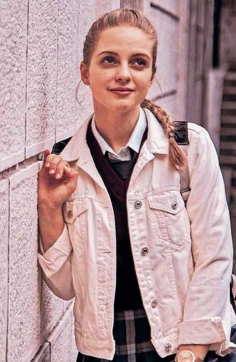 Isik Love 101 TV Series Ipek Filiz Yazici White Denim Jacket