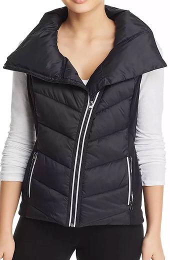 Julie Bowen Modern Family Claire Dunphy Puffer Vest