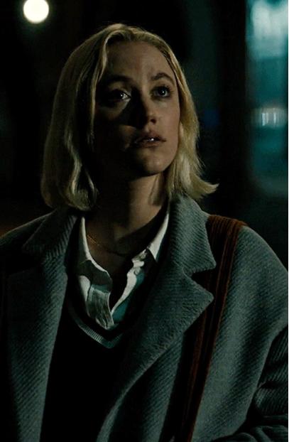 Julie The Watcher Maika Monroe Grey Wool Coat watche-maika-monroe-grey-coat
