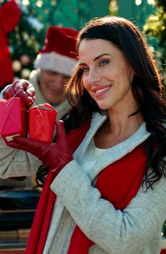Hayley Parker Too Close For Christmas Jessica Lowndes Coat