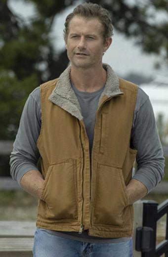 Ray Abruzzo James Badge Dale Hightown Beige Cotton Vest