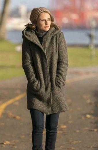 Love Guaranteed Rachael Leigh Cook Susan Whitaker Hooded Coat