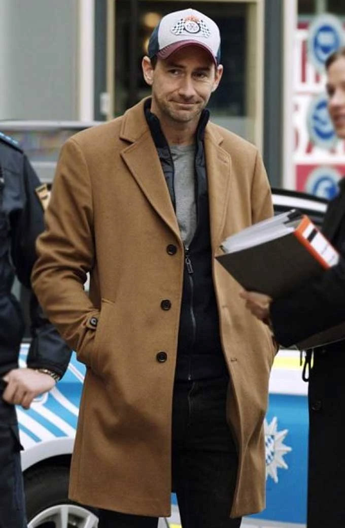 Markus Stoll The Bedfellow Charlie Menzinger Trench Coat