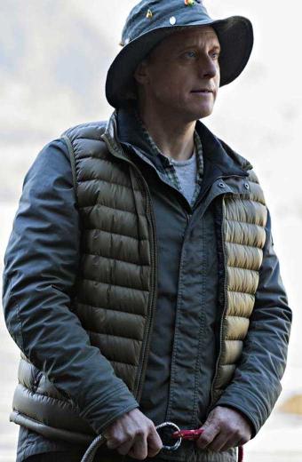 Alan Tudyk Harry Vanderspeigle Resident Alien Puffer Vest