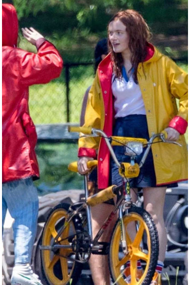 Sadie Sink Stranger Things Max Mayfield Yellow Hooded Raincoat