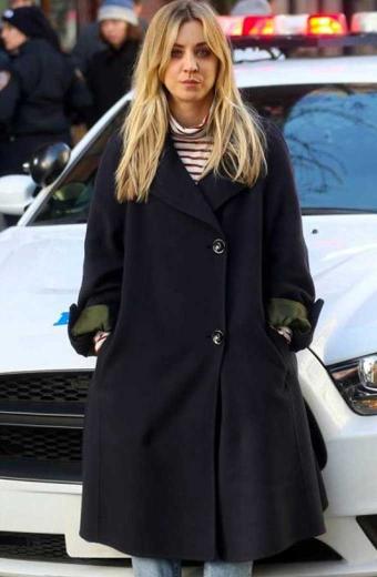 Cassandra Bowden Kaley Cuoco The Flight Attendant Trench Coat