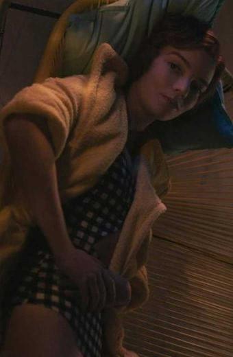 Beth Harmon The Queens Gambit Anya Taylor Joy Beige Jacket