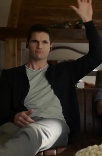 Nathan Brown Upload TV Series Robbie Amell Black Fleece Hoodie