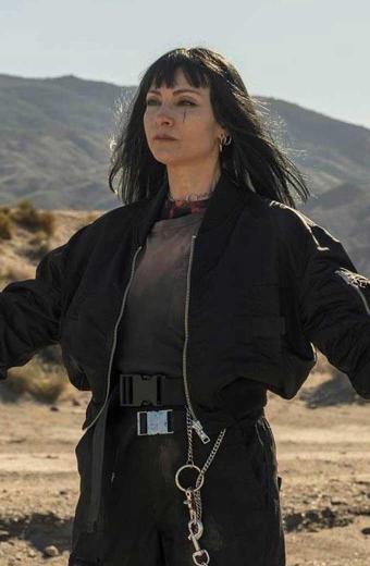 Najwa Nimri Zulema Zahir Vis a vis El Oasis Bomber Jacket
