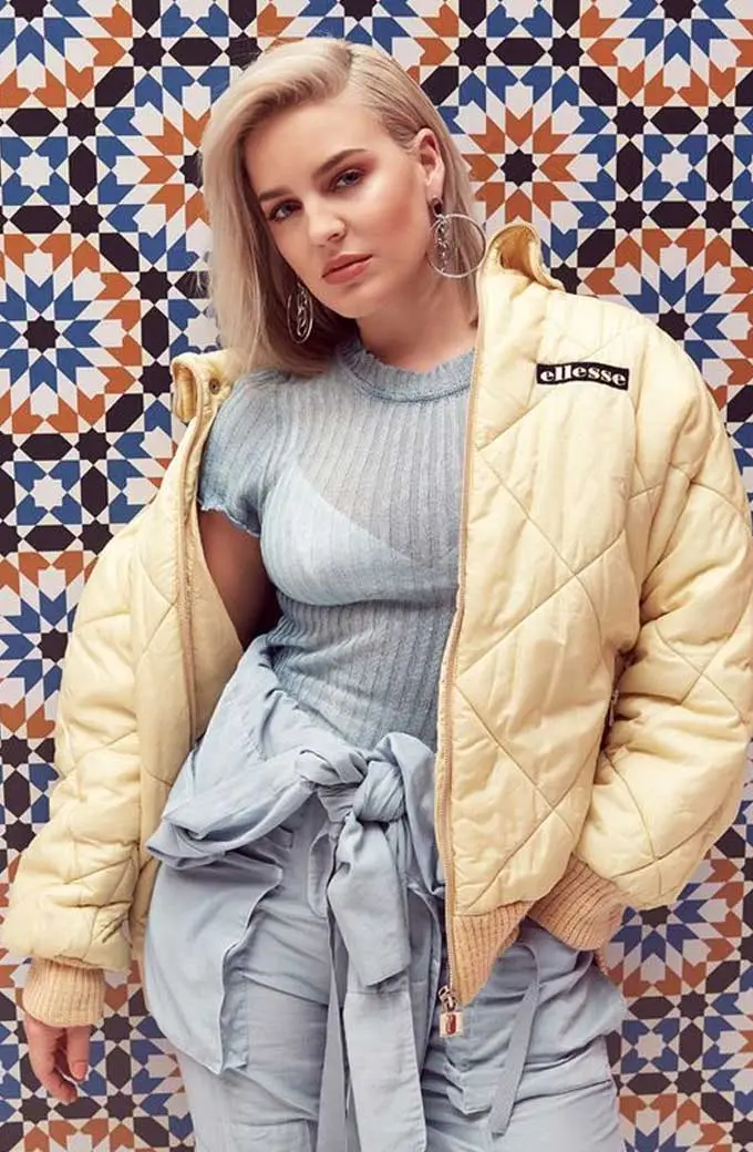 Casual Ellesse Anne Marie Beige Puffer Quilted Bomber Jacket anne-marie-ellesse-puffer-bomber-jacket