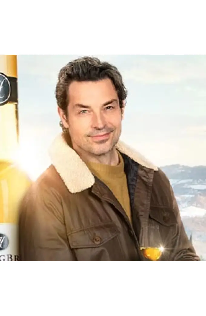 Brennan Elliott Leather Jackets And Cotton Coats Collection