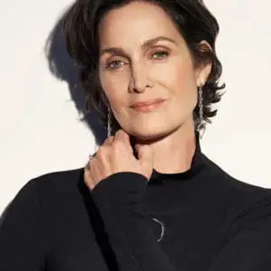 Carrie-Anne Moss Jackets (2)