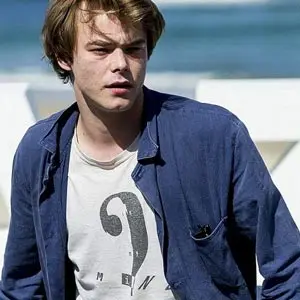 Charlie Heaton Jackets (1)