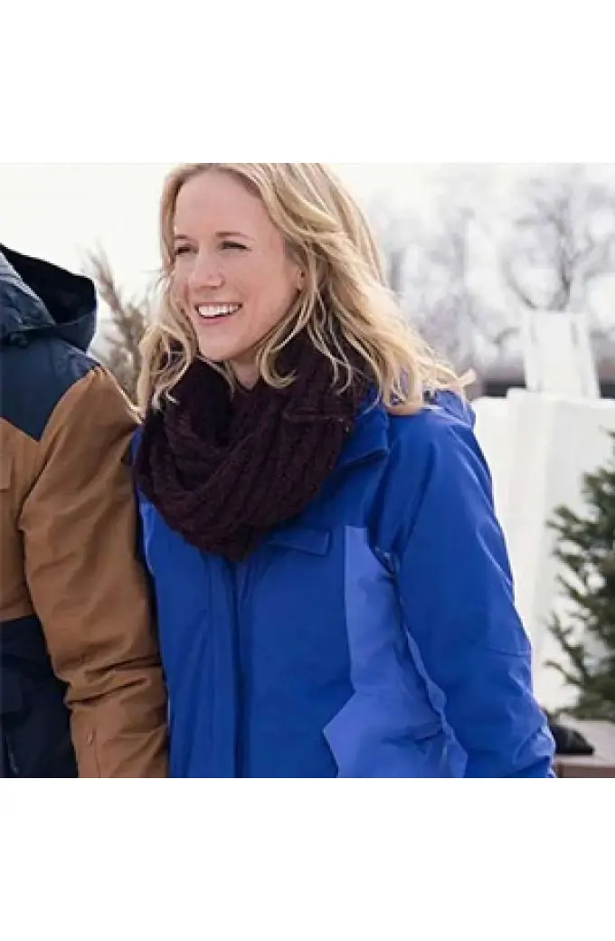 Jessy Schram Casual Jackets And Leather Outfits Collection