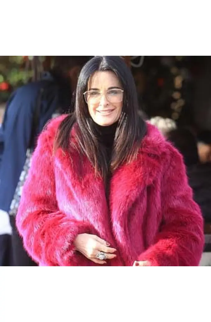 Kyle Richards Leather Jackets And Cotton Coats Collection