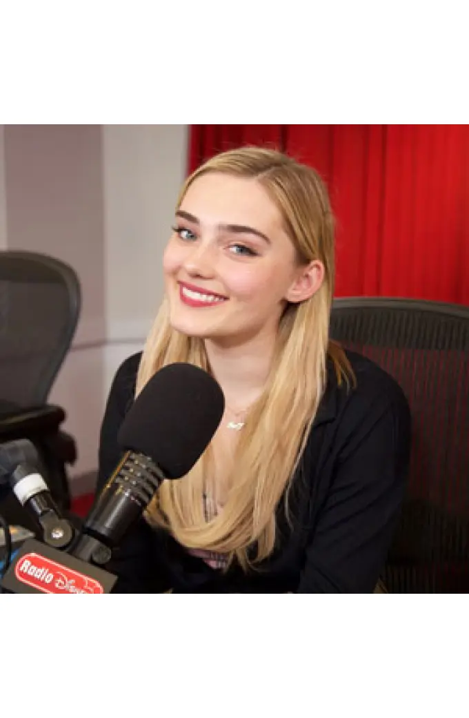 Stylish Meg Donnelly Leather Jackets And Coat Collections