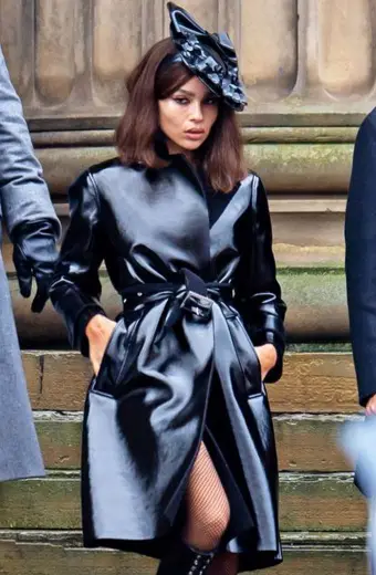 Selina Kyle The Batman Zoe Kravitz Catwoman Black Trench Coat