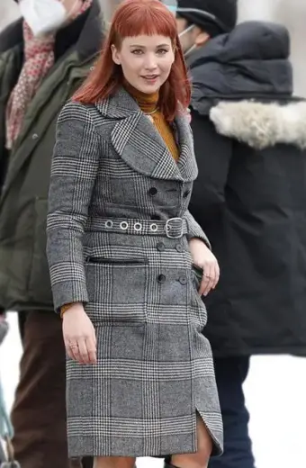 Kate Dibiasky Dont Look Up Jennifer Lawrence Grey Checked Coat