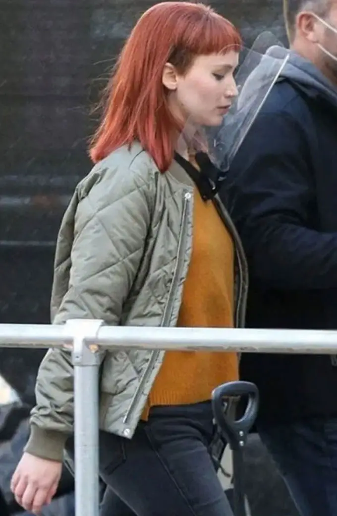 Jennifer Lawrence Kate Dibiasky Dont Look Up Bomber Jacket dont-look-up-jennifer-lawrence-grey-jacket