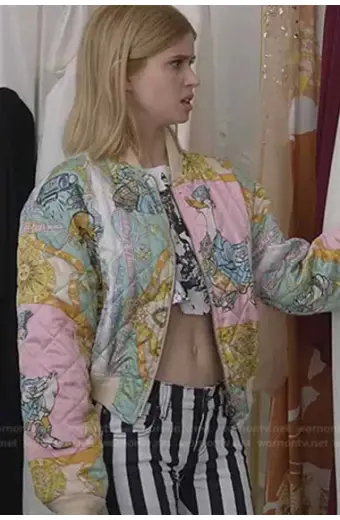 Carlson Young Emily In Paris Brooklyn Clark Pink Puffer Jacket