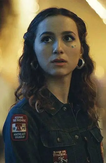 Lexi Howard Euphoria TV Series Maude Apatow Blue Denim Jacket