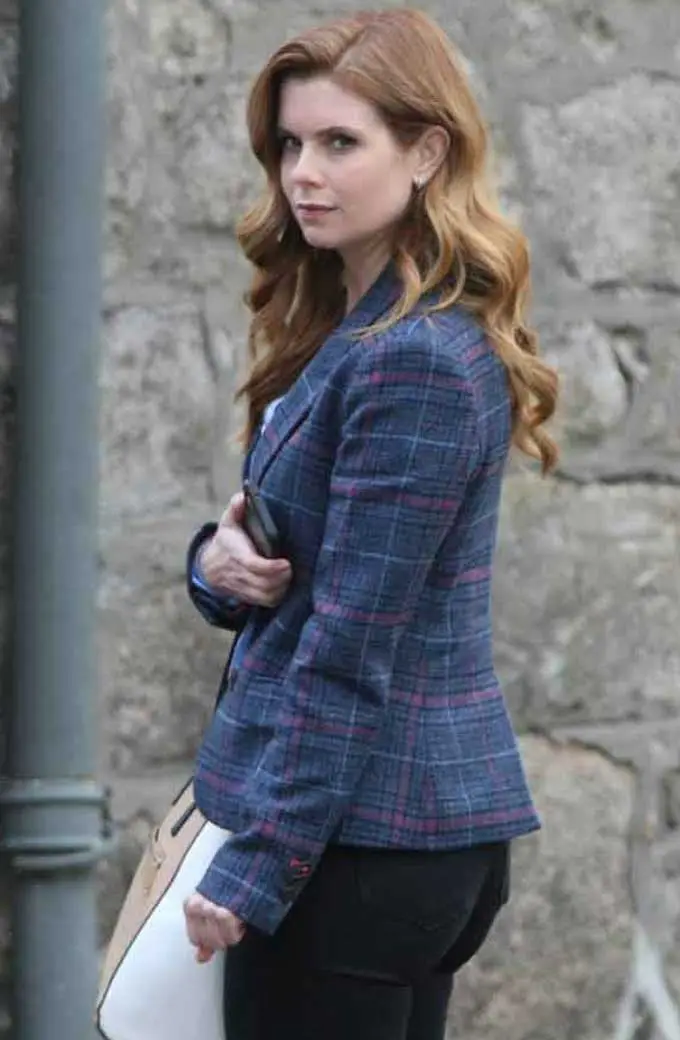 JoAnna Swisher Lindsey Johnson As Luck Would Have It Blazer joanna-garcia-swisher-as-luck-would-have-it-blazer