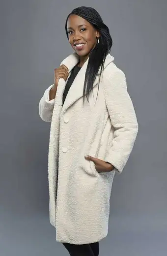 Hannah Rukiya Bernard Christmas In Evergreen White Trench Coat
