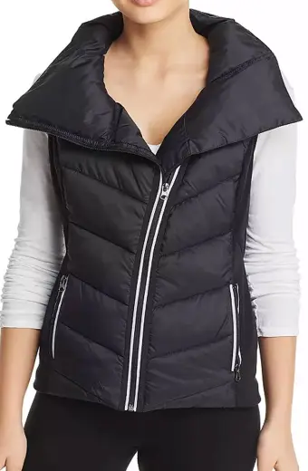 Julie Bowen Modern Family Black Parachute Vest modern-family-claire-dunphy-vest