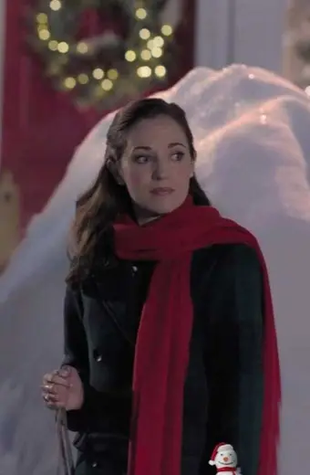 Laura Osnes One Royal Holiday Anna Jordan Checked Plaid Coat laura-osnes-one-royal-holiday-checked-plaid-coat