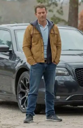 Ray Abruzzo James Badge Dale Hightown Beige Cotton Jacket james-badge-dale-hightown-jacket