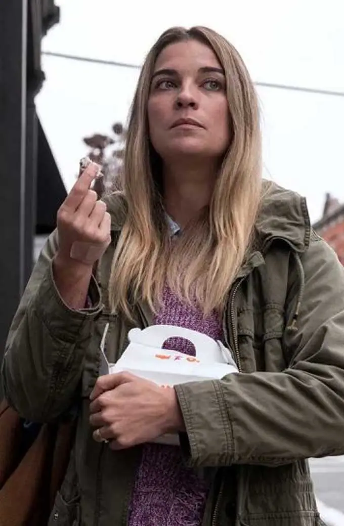 Kevin Can Fuck Himself Annie Murphy Allison McRoberts Jacket annie-murphy-kevin-can-fuck-himself-jacket
