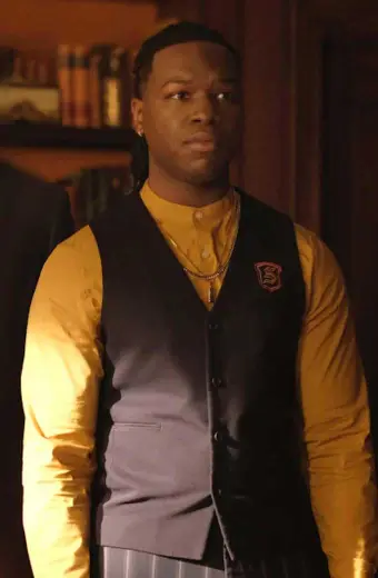 Legacies TV Series Chris Lee Kaleb Hawkins Black Cotton Vest legacies-chris-lee-black-cotton-vest