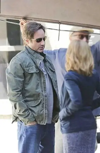 The X-Files Fox Mulder Green Jacket the-x-files-fox-mulder-green-jacket