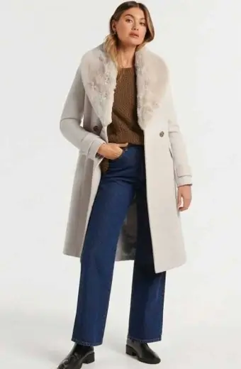 Temperance Hudson Bo Martynowska Nancy Drew White Fleece Coat