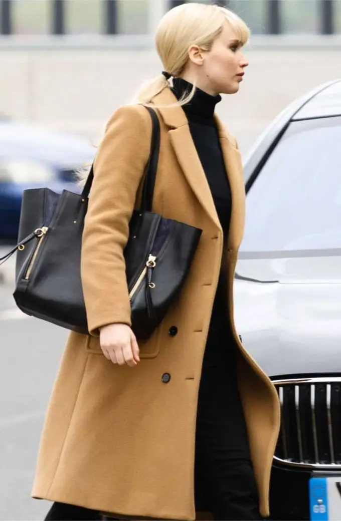 Red Sparrow Jennifer Lawrence Dominika Egorova Trench Coat red-sparrow-dominika-egorova-brown-coat