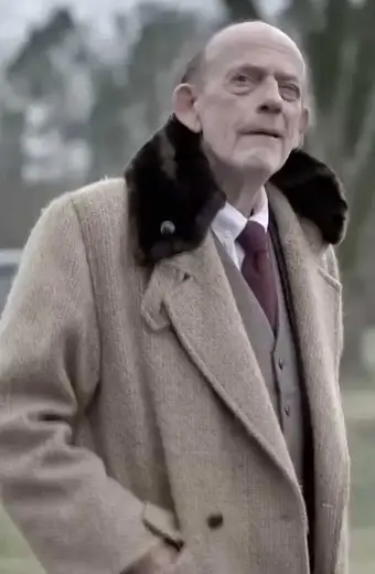 Alex Windsor Christopher Lloyd Spirit Halloween Trench Coat