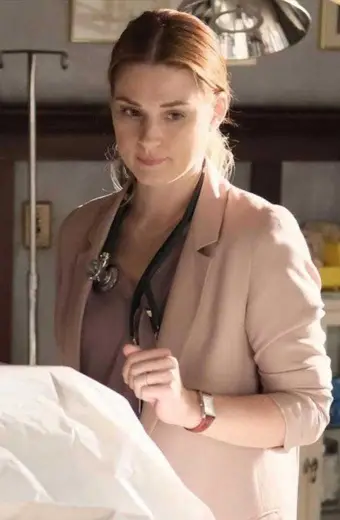 Melinda Monroe Virgin River Alexandra Breckenridge Blazer