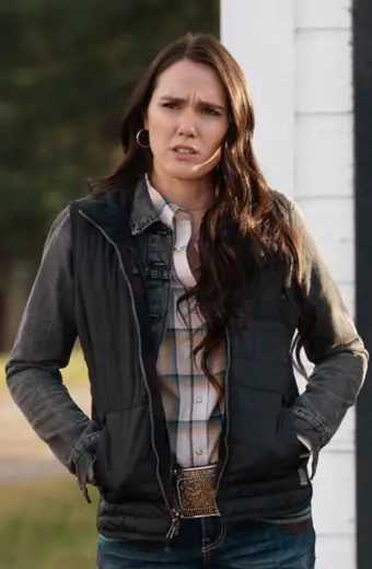 Mia Yellowstone Eden Brolin Parachute Quilted Puffer Vest